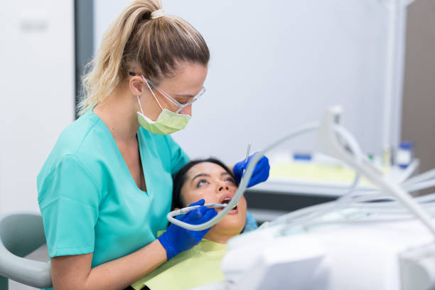 Best Emergency Tooth Extraction in Germantown, IL